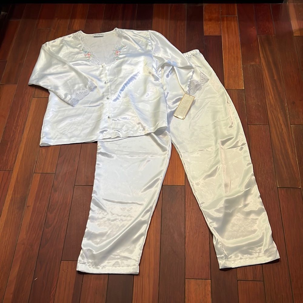 Val Mode Pajama Set